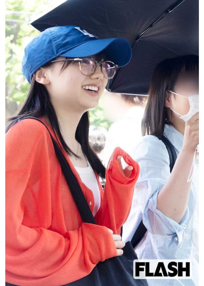 芦田愛菜さんの近影。落ち着いて知的な雰囲気を漂わしている