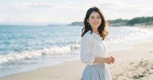 浜辺美波さんの透明感ある笑顔
